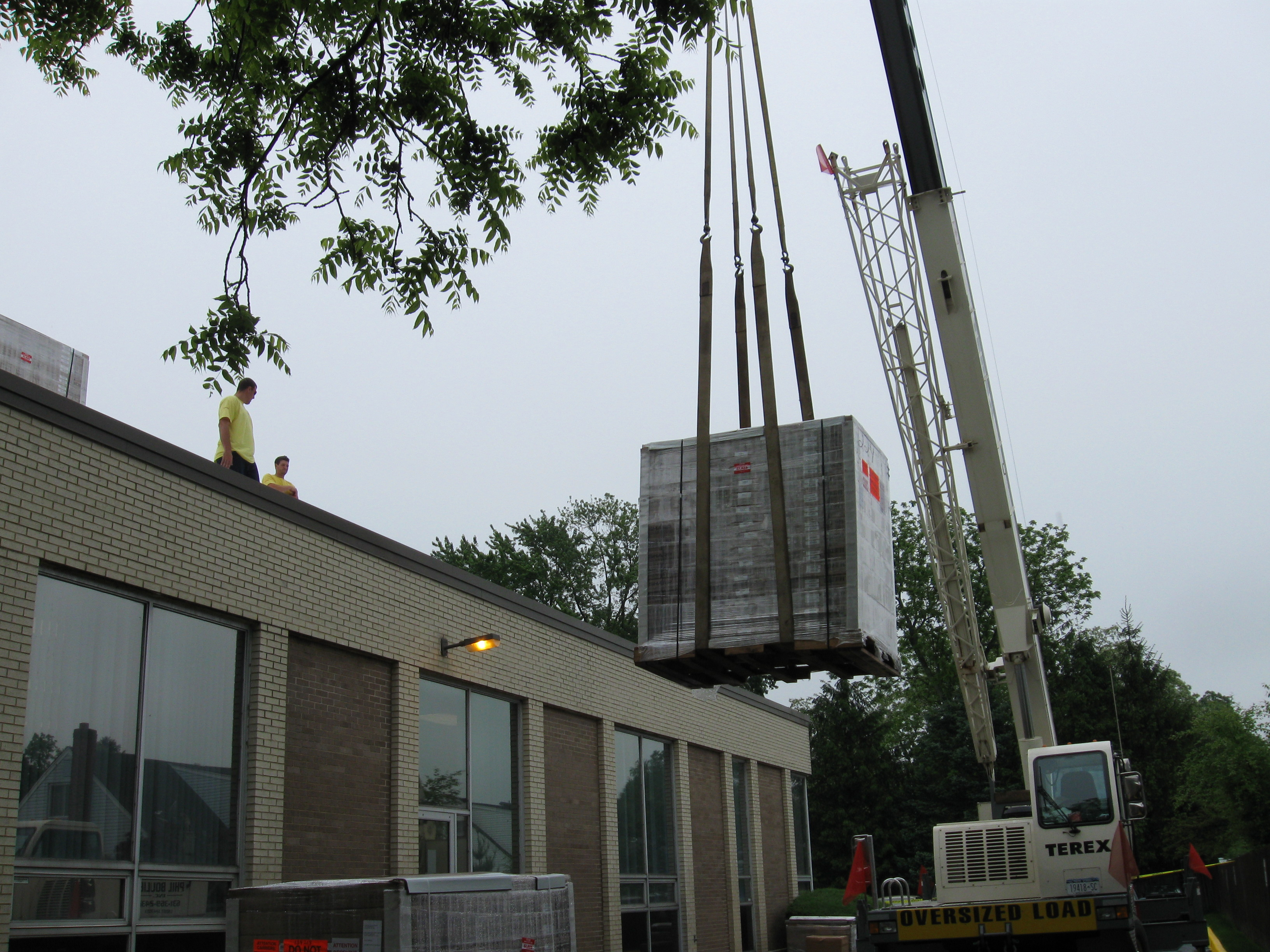 solar panel delivery 5.29.09